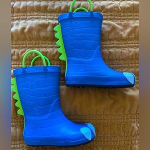 Dino rain boots